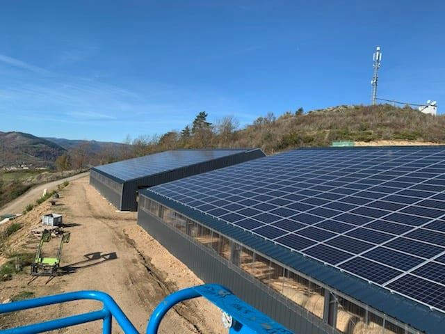 Centrale photovoltaïque sur un bâtiment industriel