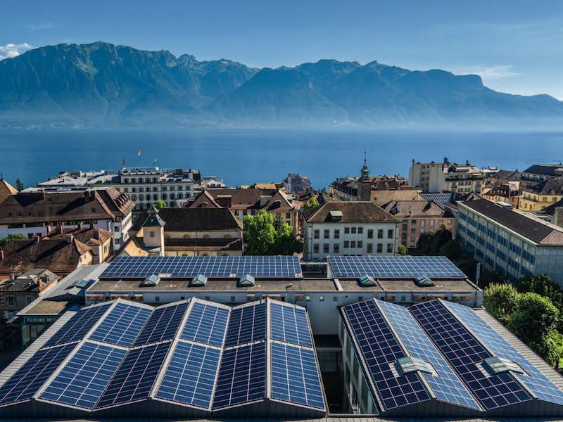 Toiture photovoltaïque en Suisse